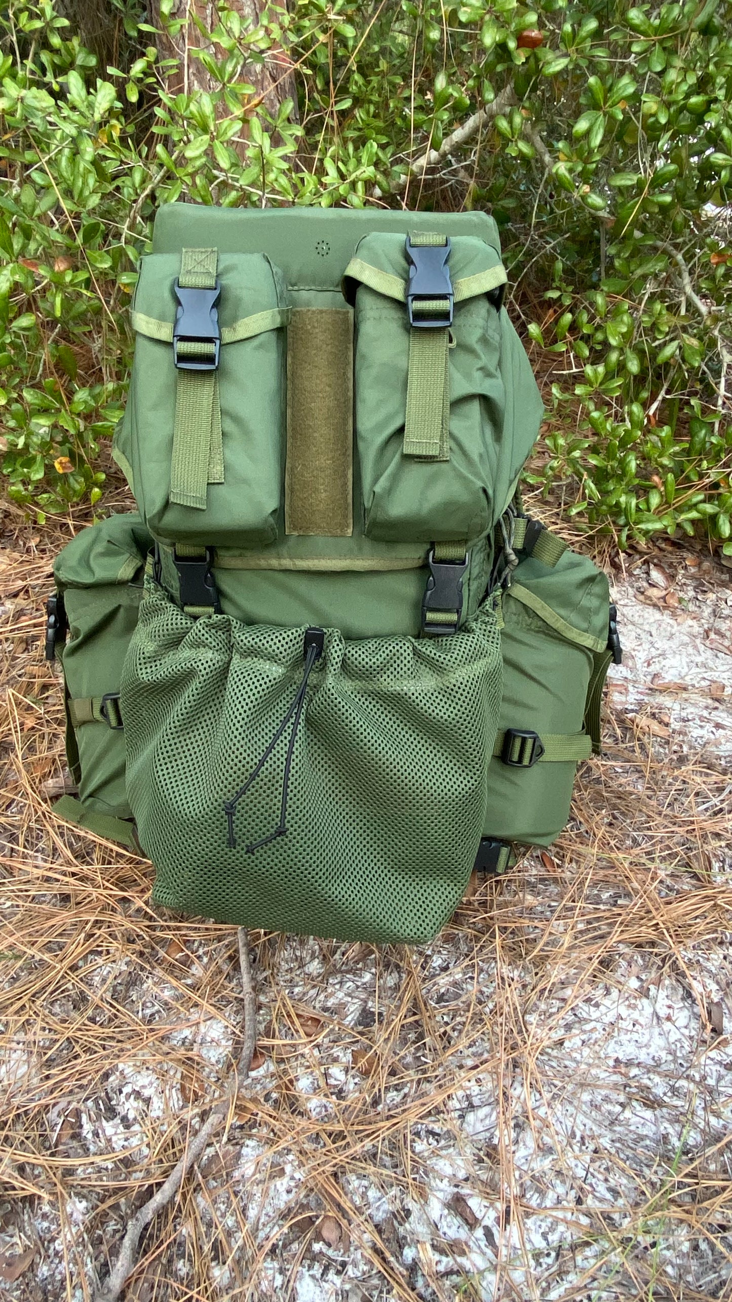 "Pack Sack" Clip-on Mesh Outside Pocket. Free Shipping! (U.S.A. only)